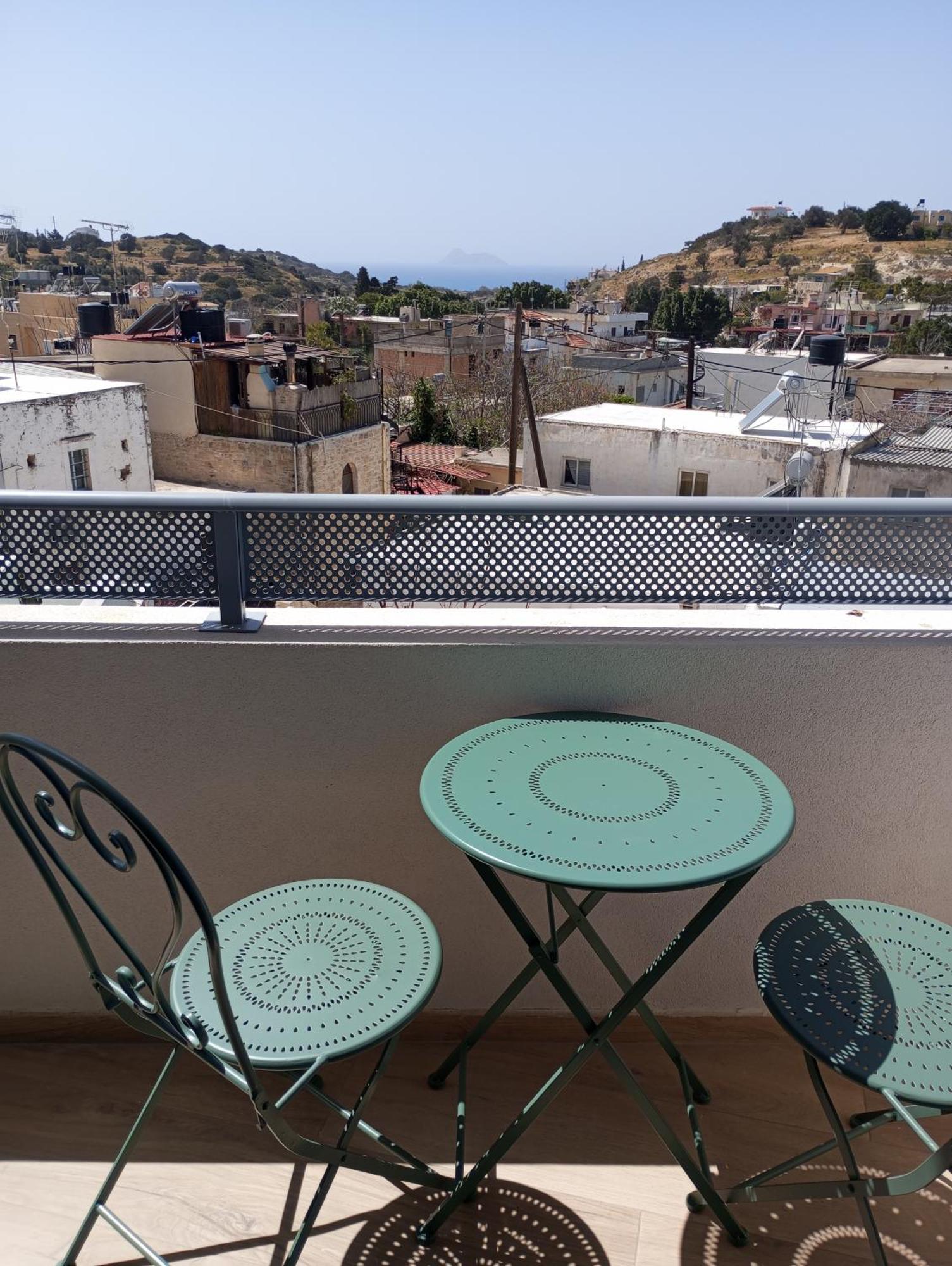 Katina Apartment *